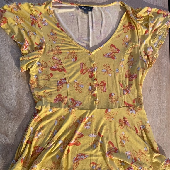 ModCloth My Favourite Flutter Peplum Top - Picture 2 of 9